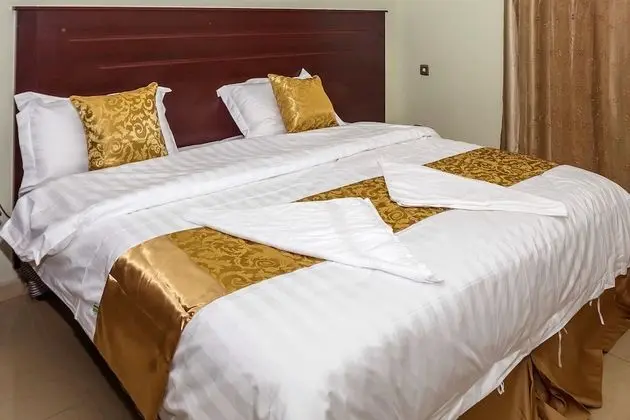 Deluxe Tek Büyük veya İki Ayrı Yataklı Oda, 1 Yatak Odası, Buzdolabı, Şehir Manzaralı