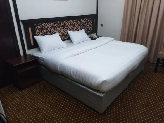 Deluxe Tek Büyük veya İki Ayrı Yataklı Oda, 1 Yatak Odası, Buzdolabı, Şehir Manzaralı
