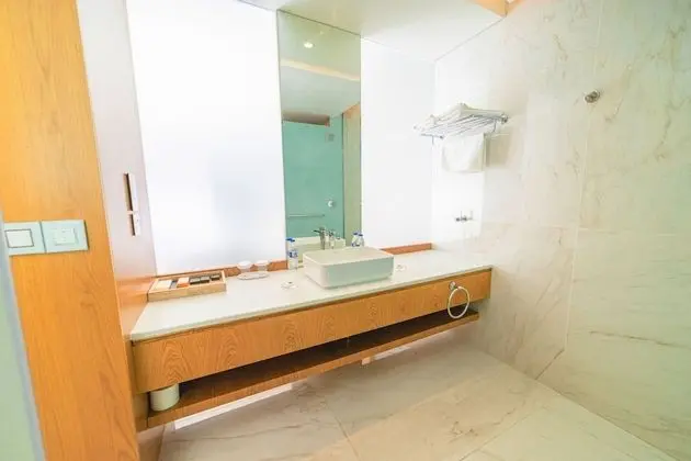 Luxury Tek Büyük Yataklı Oda
