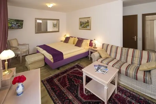 Standard Tek Büyük veya İki Ayrı Yataklı Oda, Balkon