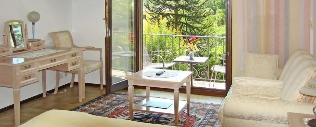 Standard Tek Büyük veya İki Ayrı Yataklı Oda, Balkon