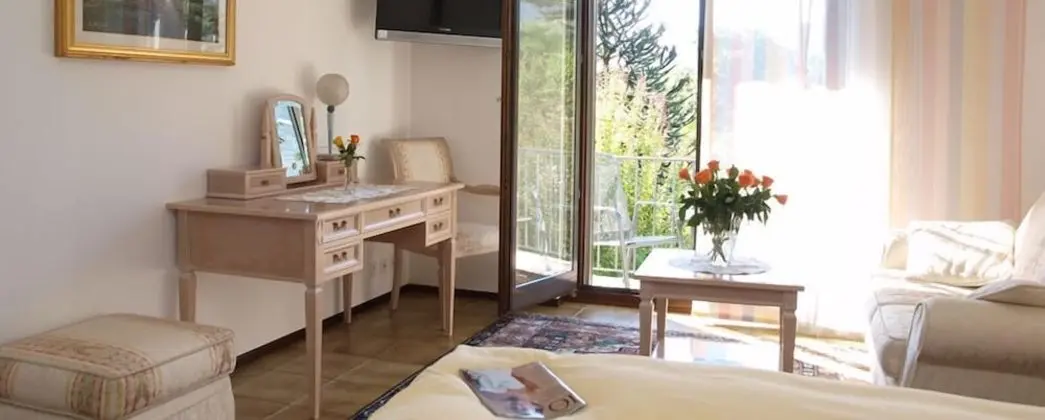 Standard Tek Büyük veya İki Ayrı Yataklı Oda, Balkon