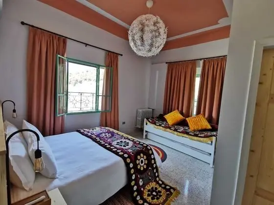 Standard Tek Büyük Yataklı Oda