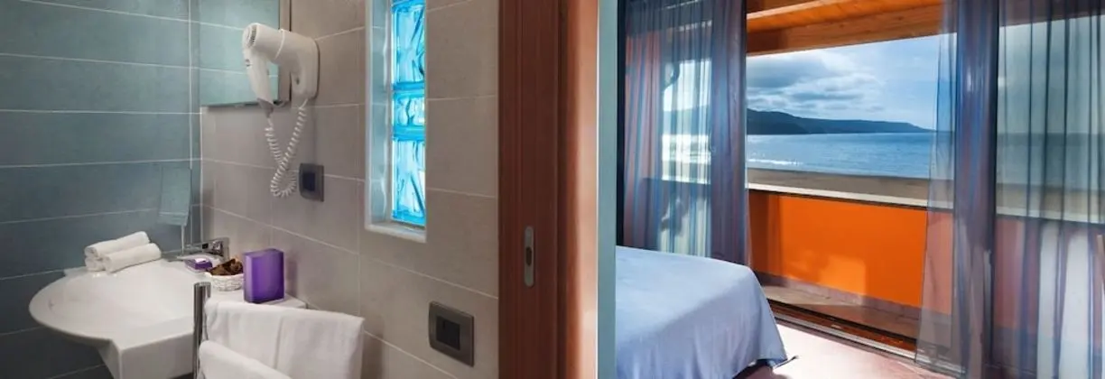 Deluxe Tek Büyük veya İki Ayrı Yataklı Oda, Deniz Manzaralı
