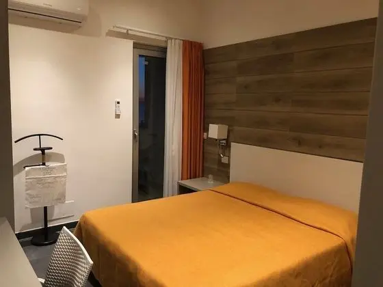 Classic Büyük Yataklı Tek Kişilik Oda