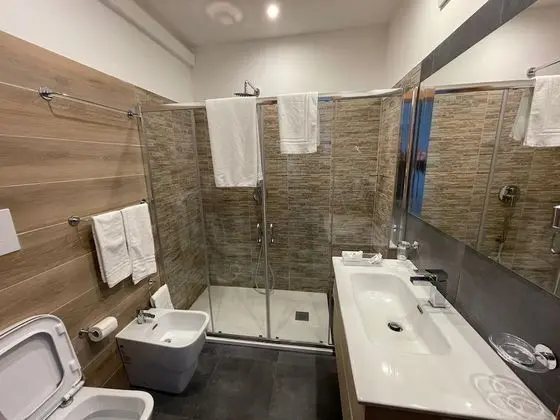 Classic Büyük Yataklı Tek Kişilik Oda