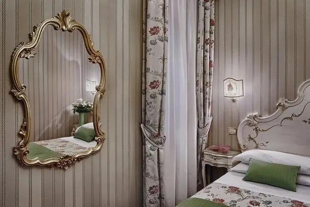 Economy Tek Büyük Yataklı Oda