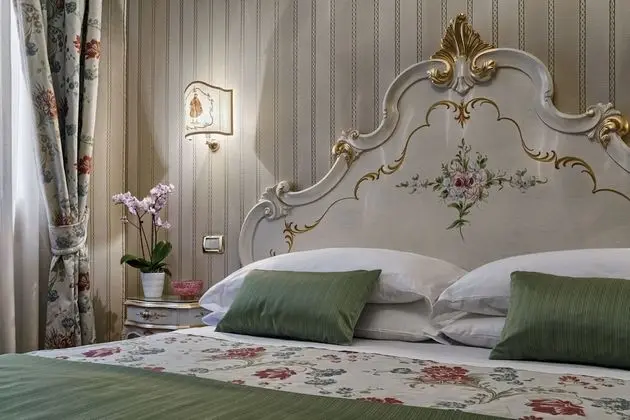 Economy Tek Büyük Yataklı Oda