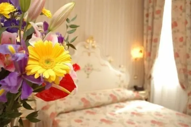 Economy Tek Büyük Yataklı Oda