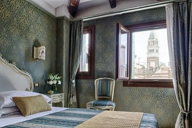 Üç Kişilik Oda