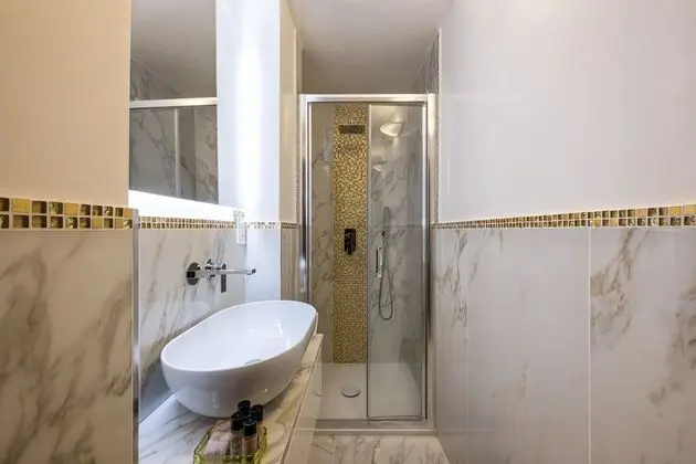 Tek Büyük Yataklı Oda (4th floor)