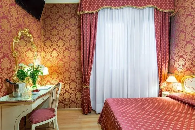 Tek Büyük Yataklı Oda (4th floor)