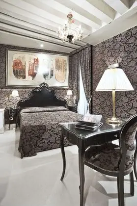 Superior Tek Büyük veya İki Ayrı Yataklı Oda