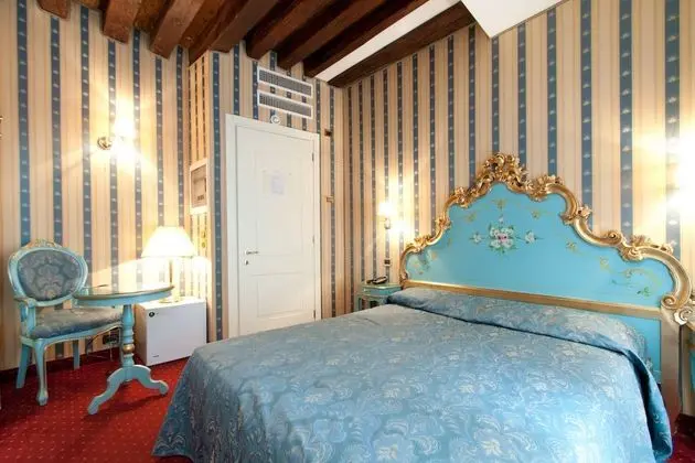 Superior Tek Büyük veya İki Ayrı Yataklı Oda, Teras