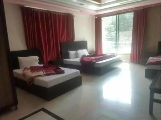 Deluxe Dört Kişilik Oda