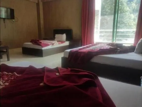 Deluxe Dört Kişilik Oda