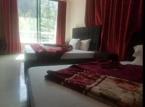Deluxe Üç Kişilik Oda