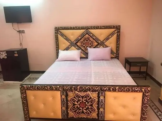 Standard Tek Büyük Yataklı Oda