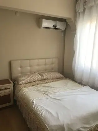 Family Apartment, Smoking