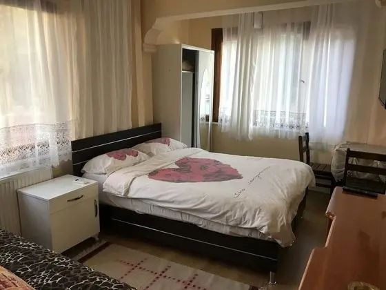 Family Apartment, Smoking