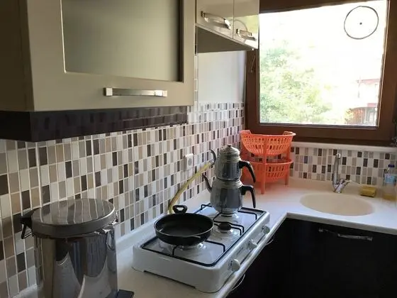 Family Apartment, Smoking