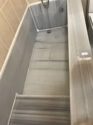 Family Apartment, Smoking
