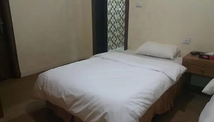 Basic Büyük Yataklı Tek Kişilik Oda, 1 Çift Kişilik Yatak, Şehir Manzaralı