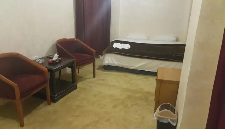 Basic Tek Büyük veya İki Ayrı Yataklı Oda