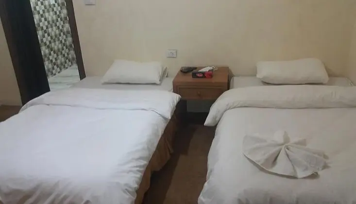 Basic Tek Büyük veya İki Ayrı Yataklı Oda
