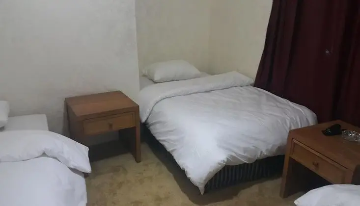 Basic Üç Kişilik Oda
