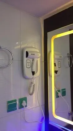 Design Tek Büyük veya İki Ayrı Yataklı Oda