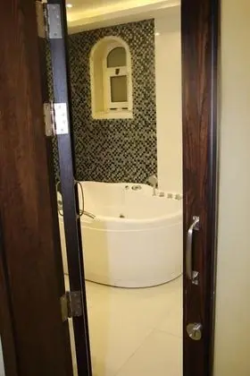 Design Tek Büyük veya İki Ayrı Yataklı Oda