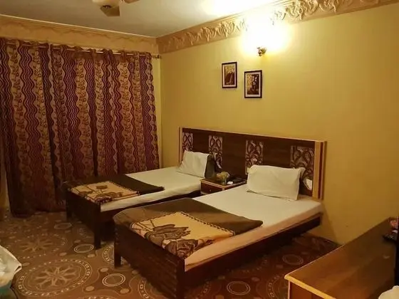 Deluxe Üç Kişilik Oda