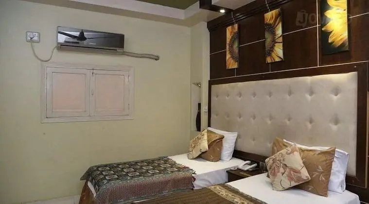 Deluxe Üç Kişilik Oda