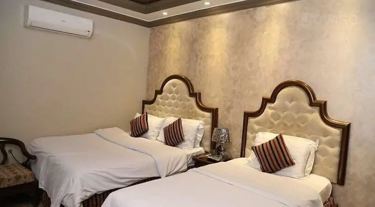 Deluxe Üç Kişilik Oda