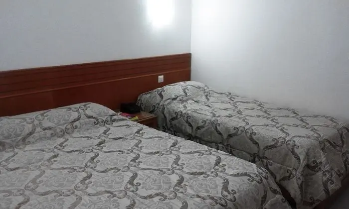 Üç Kişilik Oda