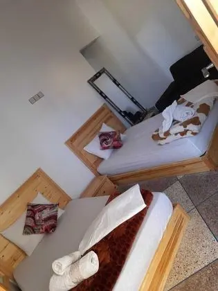 Comfort Tek Büyük veya İki Ayrı Yataklı Oda
