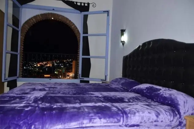 Tek Büyük Yataklı Oda, 1 Çift Kişilik Yatak, Sigara İçilmez