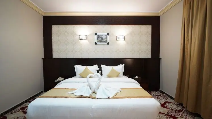 Deluxe Dört Kişilik Oda
