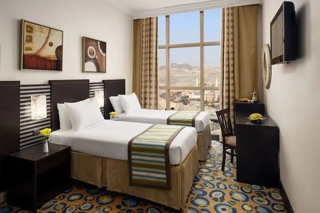 Tek Büyük veya İki Ayrı Yataklı Oda