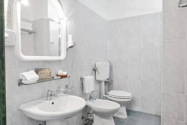 Standard Dört Kişilik Oda, Balkon