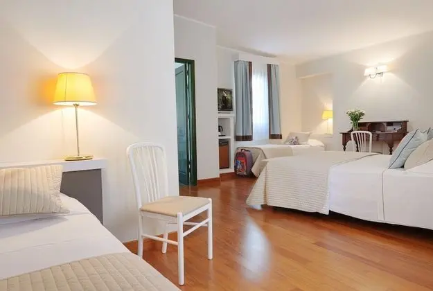 Superior Dört Kişilik Oda, Balkon, Deniz Manzaralı
