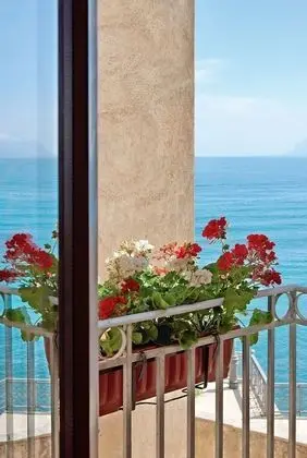 Superior Dört Kişilik Oda, Balkon, Deniz Manzaralı