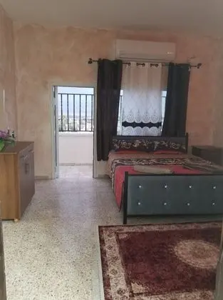 Basic Tek Büyük veya İki Ayrı Yataklı Oda