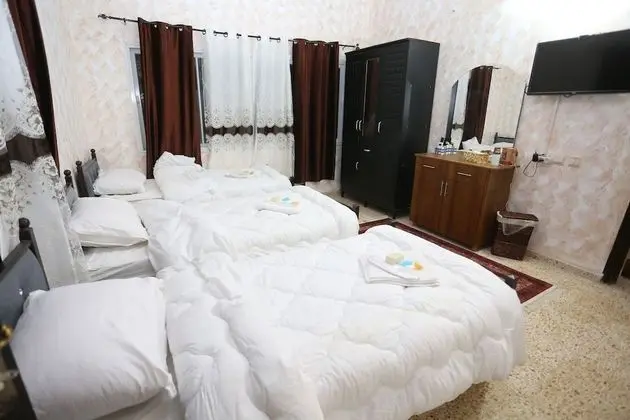 Basic Üç Kişilik Oda
