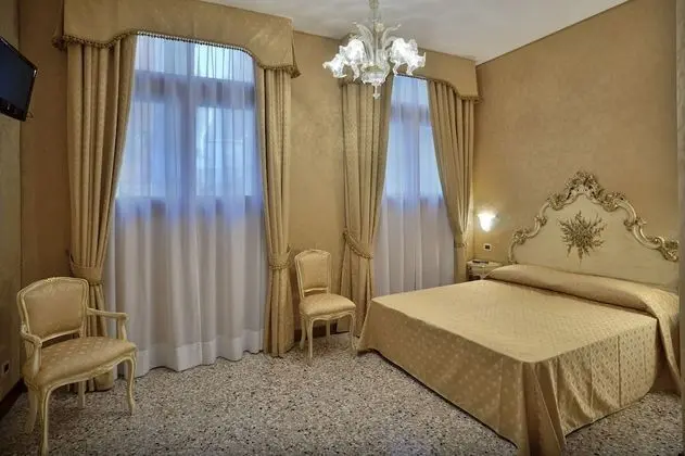 Üç Kişilik Oda, Özel Banyo