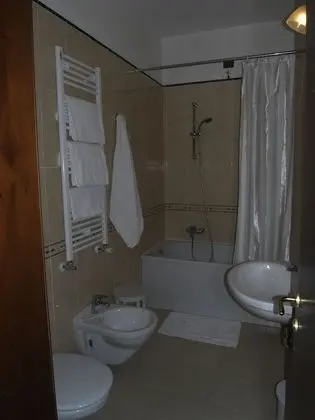 Üç Kişilik Oda, Özel Banyo