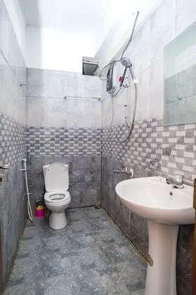 Üç Kişilik Oda