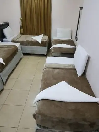 Dört Kişilik Oda, Birden Çok Yatak, Sigara İçilmez
