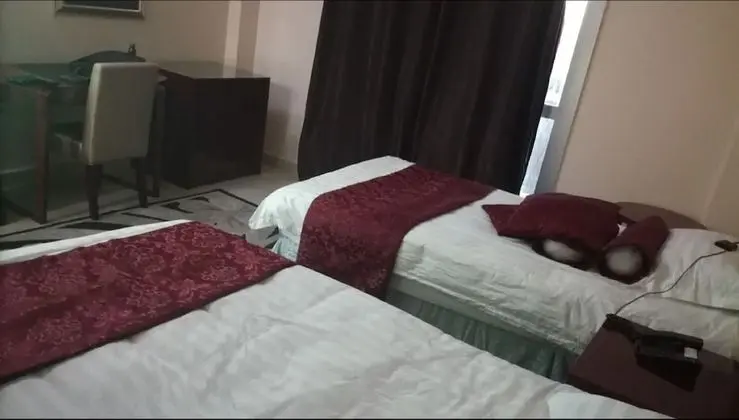 Üç Kişilik Oda